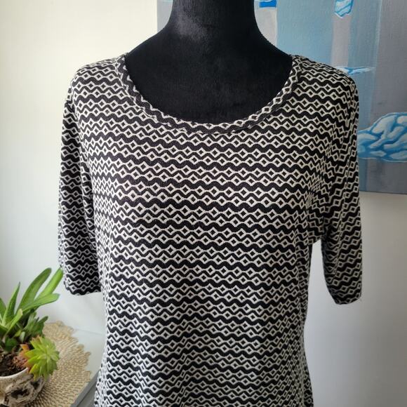 LuLaRoe Fitted Midi Dress Women’s Size L | Geometric Print Black Gray | Stretchy - Picture 3 of 12